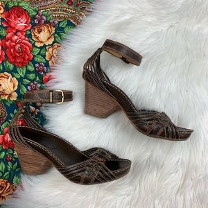 Frye Women's Brown Woven Leather Strappy Sandals 7.5